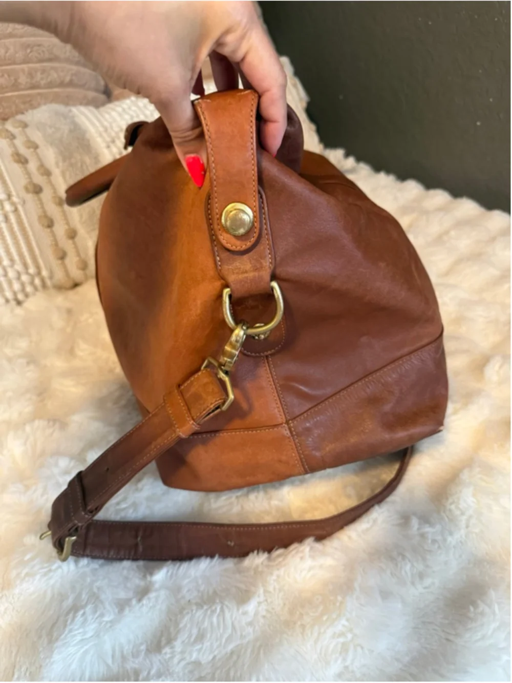 Preowned , vintage 1990s Coach British Tan leather cabin duffle bag